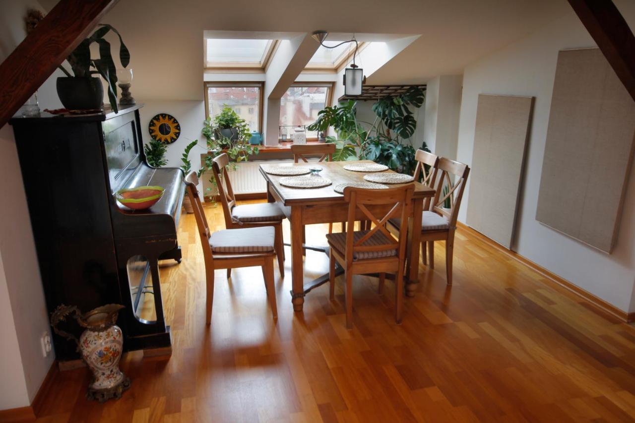 Victus Apartamenty, Florian